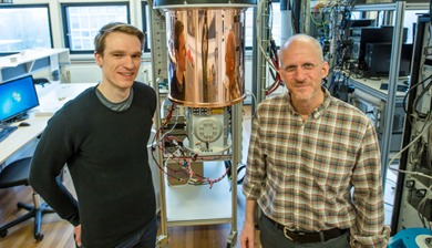 Graduate student Sven Albrecht and Charles Marcus. Credit: Ola Jakup Joensen/NBI
